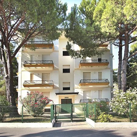 Residenza Ibsen Apartment Lignano Sabbiadoro Room photo
